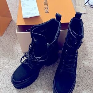 Louis Vuitton Laureate Platform Desert Boot